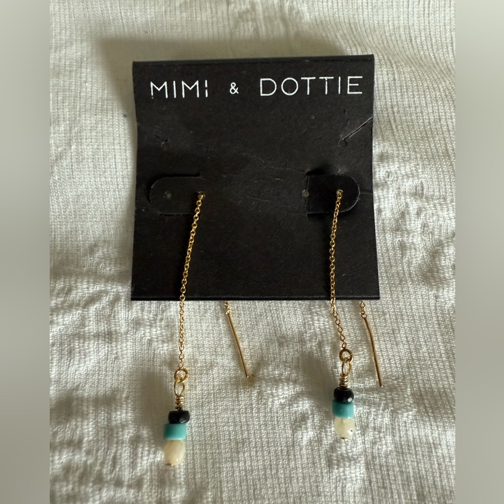 NWT Mimi & Dottie earrings